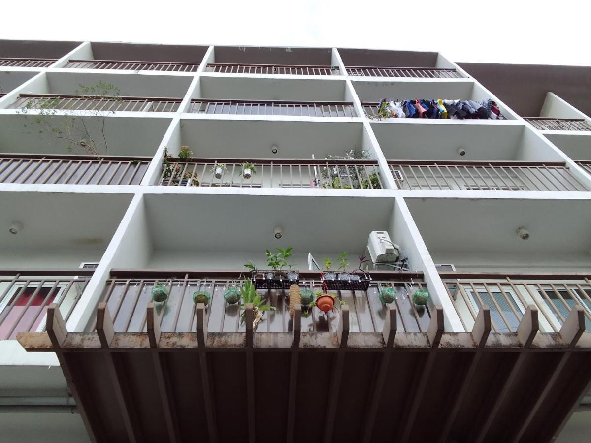 Emmanuel'S Service Apartment Near The Airport Manila Ngoại thất bức ảnh