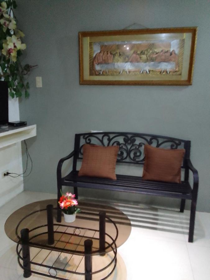 Emmanuel'S Service Apartment Near The Airport Manila Ngoại thất bức ảnh