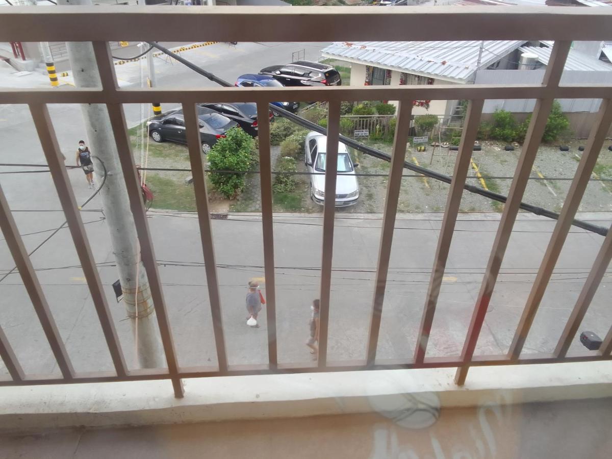 Emmanuel'S Service Apartment Near The Airport Manila Ngoại thất bức ảnh