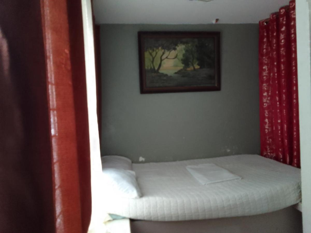Emmanuel'S Service Apartment Near The Airport Manila Ngoại thất bức ảnh