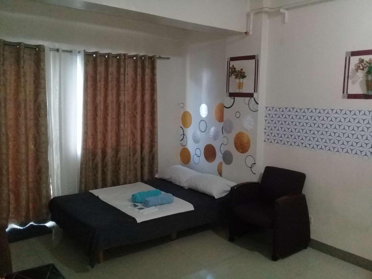 Emmanuel'S Service Apartment Near The Airport Manila Ngoại thất bức ảnh